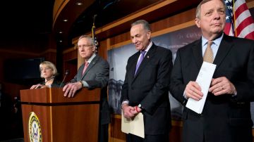 La batalla en torno al presupuesto sigue. En la foto, los líderes demócratas en el Senado.