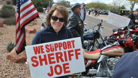 Maricopa cobrará un dólar diario a los presos para pagar sus comidas. El sherriff Joe Arpaío sigue dando de qué hablar.
