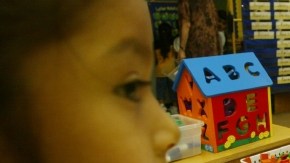 060203-LOS ANGELES- pre kindergarden students at Ramona Elementary in los Angeles. Photo by J. Emilio Flores/La Opinion