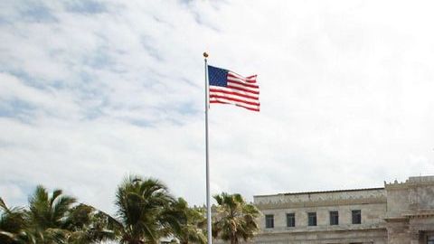 Cientos de personas marchan en Puerto Rico a favor de "estadidad".