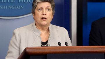 Janet Napolitano dijo que las demoras podrían llegar a ser peor entre más días pasen.
