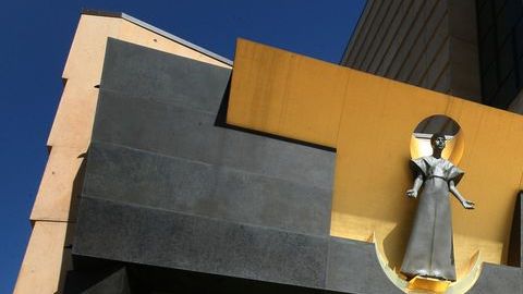 El cardenal Roger Mahony.