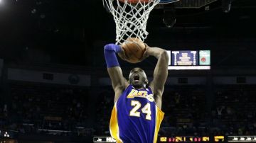 Kobe Bryant fue clave en el triunfo de Lakers, al encestar 42 puntos