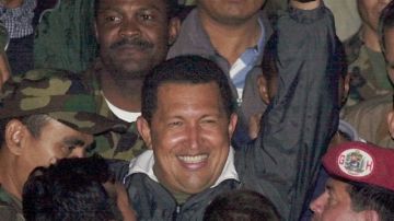 El presidente de Venezuela, Hugo Chávez, cuando saludaba a sus seguidores en el Palacio  de Miraflores. Ayer, el mandatario dejó de existir a las 4:25 p.m.