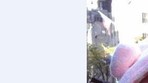 Una foto sin fecha facilitada por la familia, y que presentó la defensa de Gilberto Valle como evidencia, muestra al policía junto a su hija.