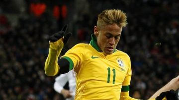 Neymar no deja de soñar en ir a jugar a Europa, lo admite en entrevista radiofónica