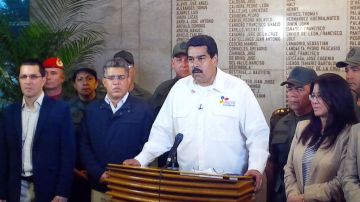 Nicolás Maduro, el posible sucesor de Hugo Chávez en Venezuela, enfrentará antes un proceso electoral marcado en la Constitución.