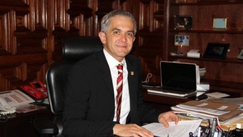 El ahora alcalde Miguel Ángel Manera, tiene un  doctorado en derecho  por la Universidad Nacional Autónoma de México  y una maestría.