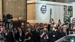 El nuevo Wraith, de Rolls-Royce cuenta con una estética de líneas agresivas