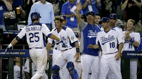La selección italiana se mantiene en plan grande en el Clásico Mundial