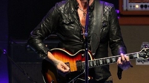 Saúl Hernández estará tocando  próximamente en Los Ángeles con Caifanes.