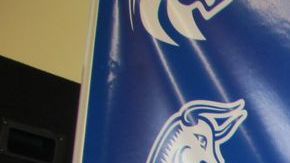 Juan Díaz (der.) con su familia al anunciar su vuelta al boxeo.