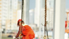 En cuanto a los sectores económicos más relevantes para los hispanos, construcción sumó 48 mil empleos.