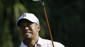Tiger Woods se mantiene a la cima del Cadillac Championship