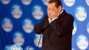 Hospitalizan a Berlusconi por una inflamación ocular, pero el juez mantiene la audiencia.