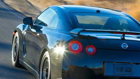 El GT-R combina las características de las ediciones Premium y Black