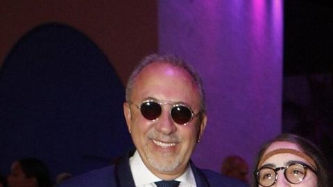 El afamado productor y empresario cubano-estadounidense Emilio Estefan, celebró sus seis décadas de vida en compañía de amigos y familia.