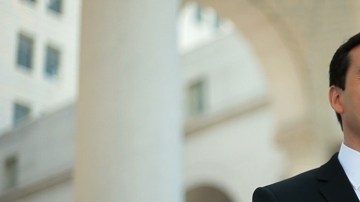 Edgar Muñoz es el nuevo copresentador de Noticiero Telemundo 52.