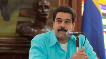 Maduro tildó de "irresponsable" y "fascista" a Capriles.