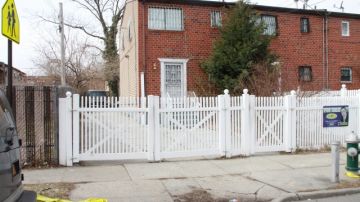 La vivienda ubicada en el 466 de la avenida Shepherd en Brooklyn donde ocurrieron los hechos en que el propietario asesinó presuntamente a su inquilino.