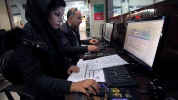 Desde las manifestaciones callejeras tras la reelección en el 2000 del presidente Mahmud Ahmadinejad, Irán ha endurecido las restricciones a las redes y en ocasiones las ha bloqueado.