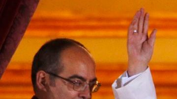 El Papa Francisco I bendiciendo por vez primera a los fieles.