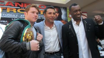 Saúl 'Canelo' Álvarez, Óscar De La Hoya y Austin Trout promocionan su pelea en Houston.