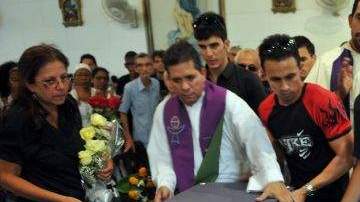 Oswaldo Payá en su entierro en Cuba.