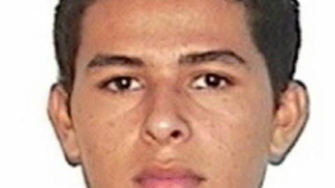 Edwin Ernesto Rivera está en la lista de los más buscados del FBI.