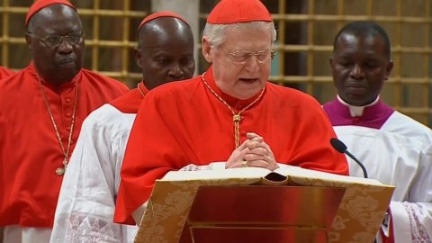 Angelo Scola, obispo de Milán, fue Papa por error durante 45 minutos.