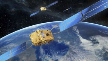 Cada satélite tuvo un costo de $40,000. En la foto, el sistema de navegación por satélite Galileo, que competirá con el estadounidense GPS a partir de 2014.
