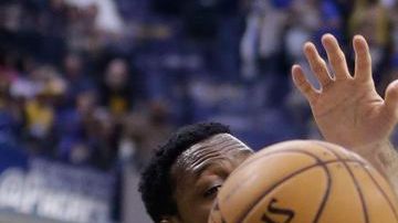 Steve Nash dirigió a los Lakers en su visita a Indiana. Los angelinos se impusieron 99-93.