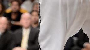 El español Pau Gasol sigue lesionado y tendrá que ser revisado el domingo.