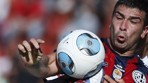 El San Lorenzo, uno de los coleros del futbol argentino, obtuvo un valioso triunfo sobre el Santa Fe.