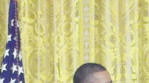 Un salón repleto de líderes sindicales, hispanos y de derechos civiles, esperaba hoy a Pérez.