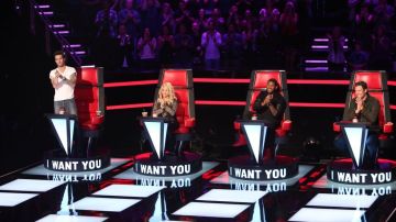 Desde la izquierda, Adam Levine, Shakira, Usher y Blake Shelton, durante la nueva temporada de "The Voice".
