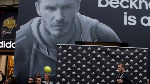 Tras su llegada al  París Saint Germain,  la firma Beckham  recuperó su cotización  y volvió a facturar cifras grandes en el mercado.