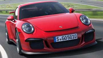 El  Porsche 911 GT3 del 2014 acelera de cero a 62 mph en 3,5 segundos.