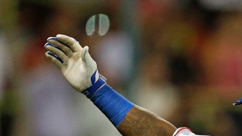 Hanley Ramírez se lastimó el pulgar izquierdo en un lance durante la final del Clásico Mundial.