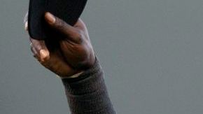 Tras mucho pensarlo, el colombiano Edgar Rentería, por fin se retira del profesionalismo.