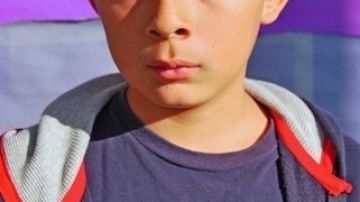 En Berkeley, un grupo de niños realizan una campaña para traer de regreso al país al niño Rodrigo Guzmán de nueve años, en la foto.