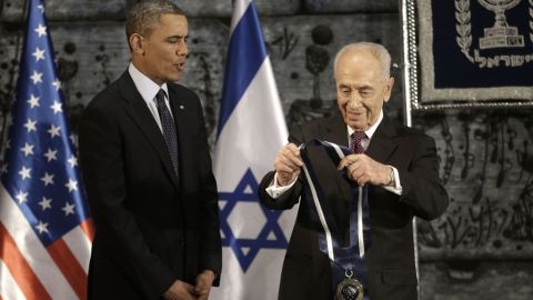 El Presidente Obama agradeció el gesto con una oración.