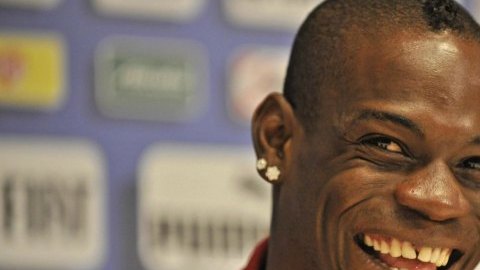 Mario Balotelli asegura que la selección italiana le ha dado más popularidad