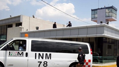El Instituto Nacional de Migración es el blanco de las críticas debido a las pésimas condiciones de los centros de detención.