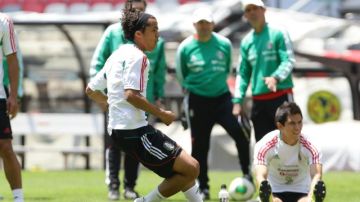 La selección mexicana entrenó en la cancha del Estadio Azteca