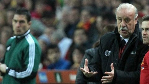 La selección de España está obligada a vencer de visita a Francia