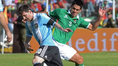 La albiceleste sale viva de la altura de La Paz. Empate que no afecta su camino rumbo a Brasil 2014.