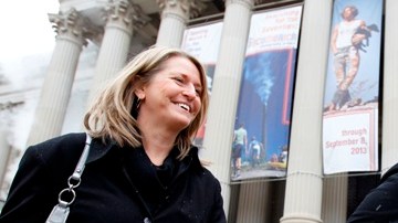 Sandy Stier y  Kris Perry en el exterior de la Corte Suprema ayer.