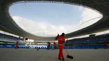 El fútbol carioca se queda sin techo, por la reciente clausura del Engenhao y las obras con vistas a la Confederaciones y al Mundial.