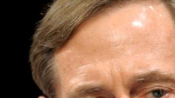Petraeus pasó a un discreto segundo plano después del escándalo que acabó con su carrera.